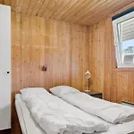Дом отдыха Beautiful In With Sauna *